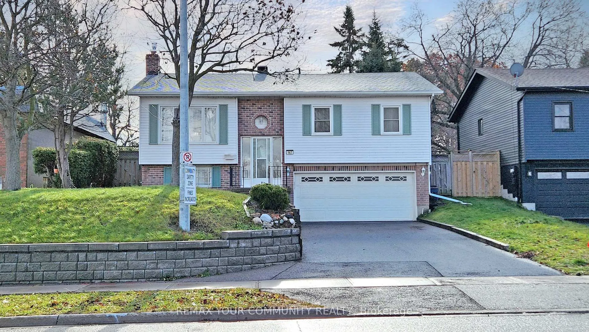 Photo 2 of 167 Little Avenue, Barrie, Allandale Heights — HOMEH