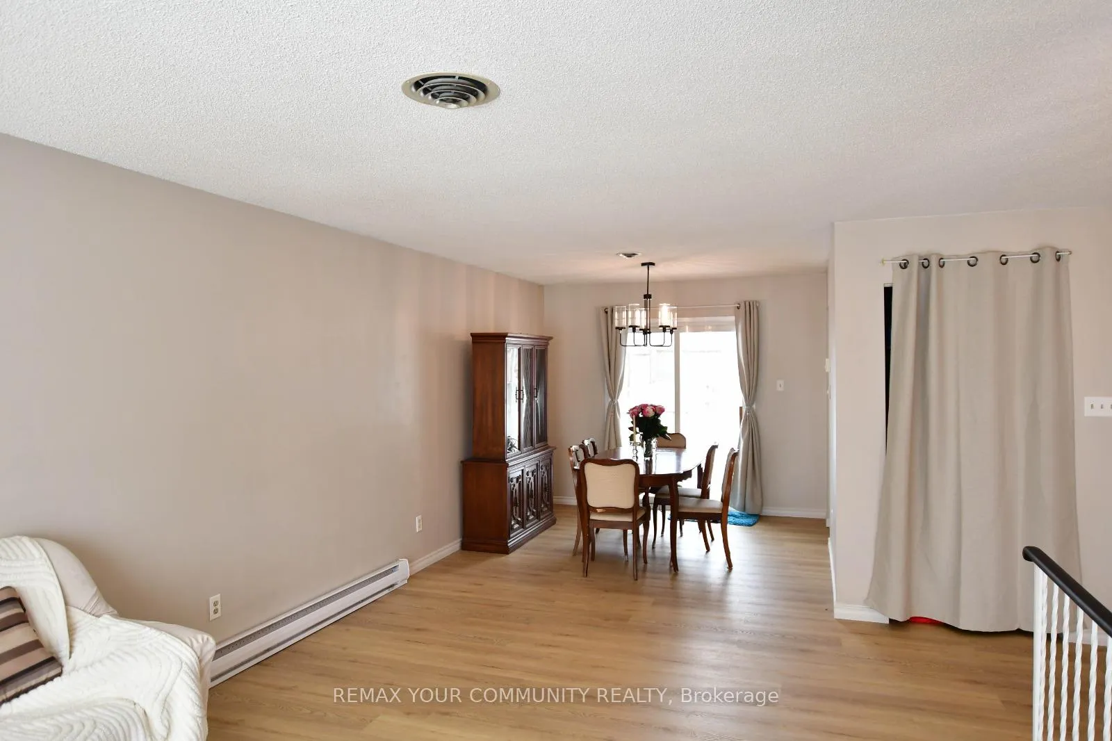 Photo 9 of 167 Little Avenue, Barrie, Allandale Heights — HOMEH
