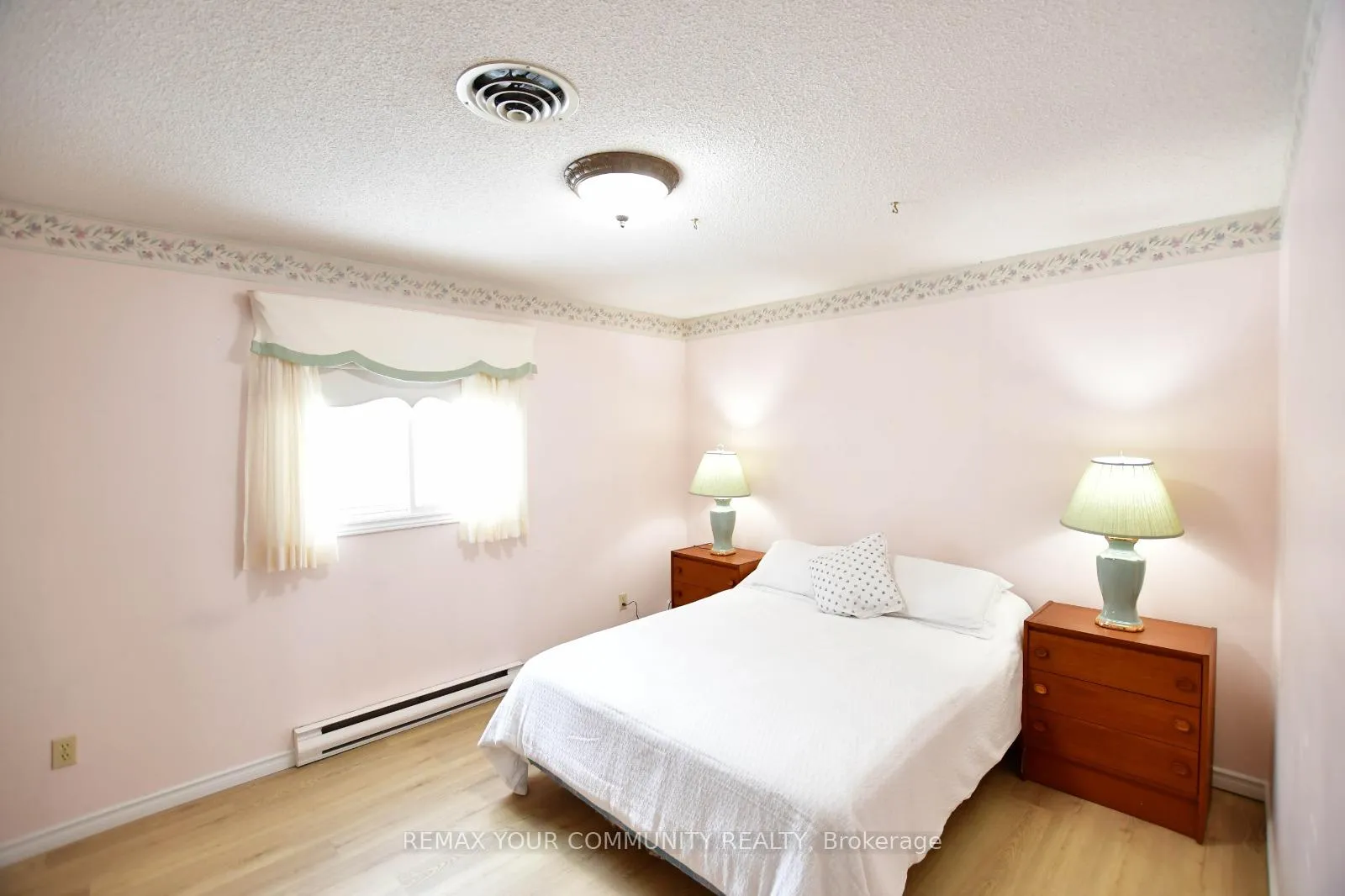 Photo 17 of 167 Little Avenue, Barrie, Allandale Heights — HOMEH