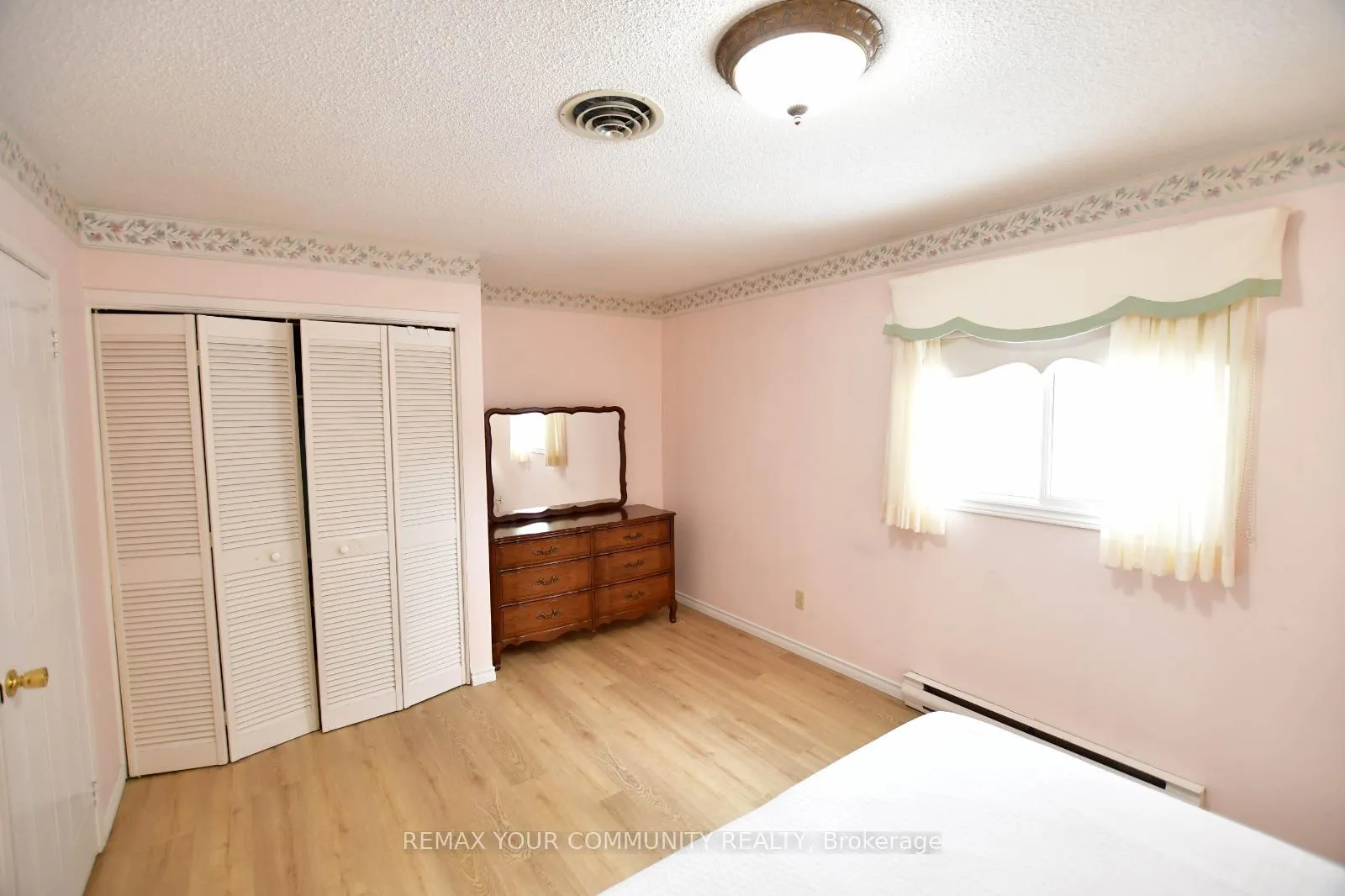 Photo 18 of 167 Little Avenue, Barrie, Allandale Heights — HOMEH