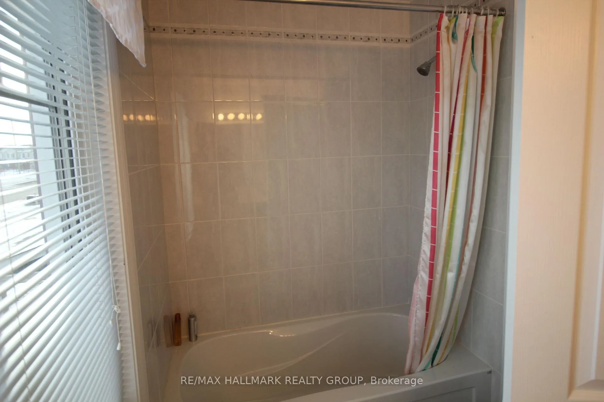 Photo 12 of 3617 Cambrian Road, Ottawa, Barrhaven - Half Moon Bay — HOMEH
