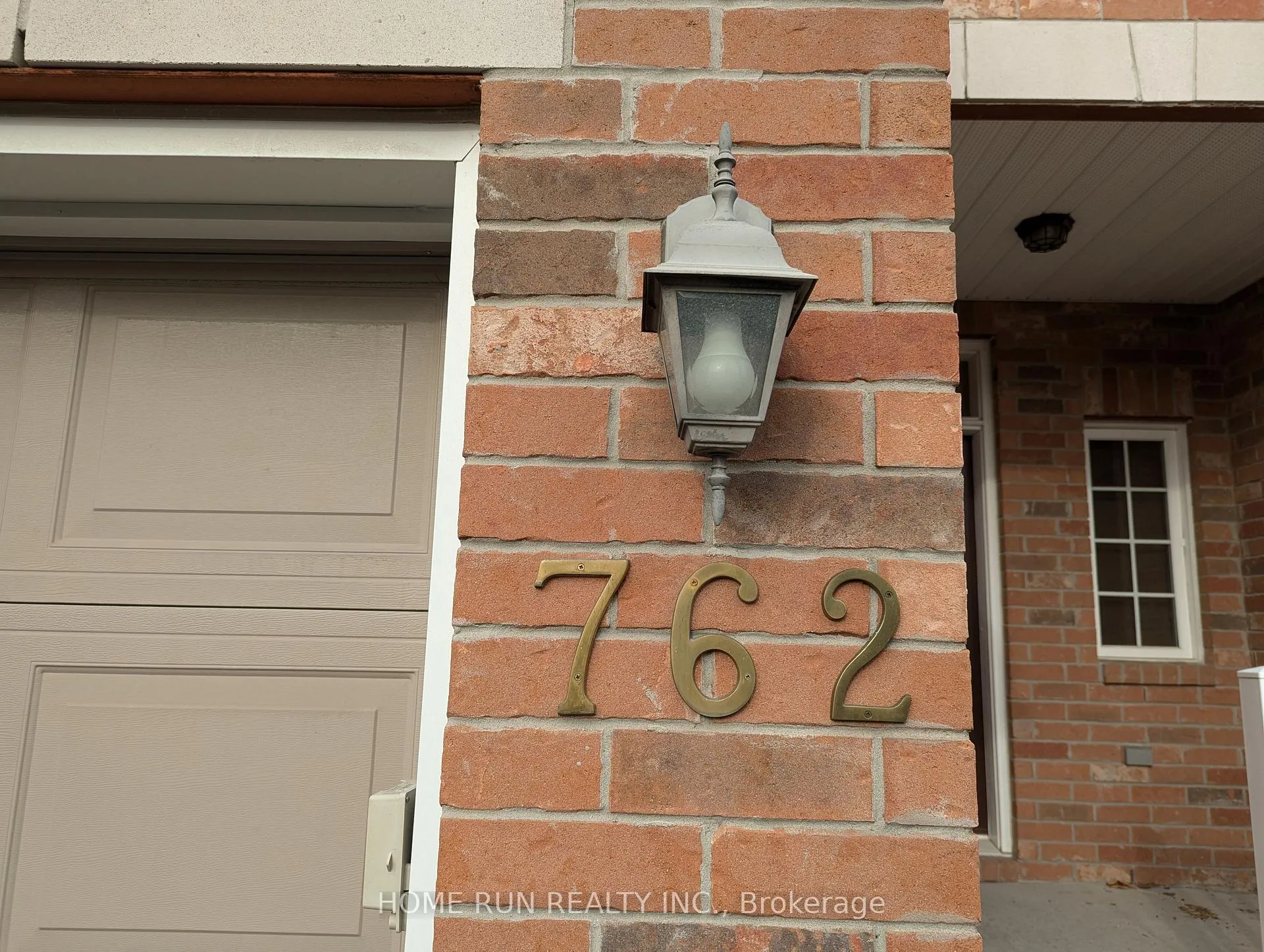 Photo 2 of 762 Bowercrest Crescent, Ottawa, Riverside South/Gloucester Glen — HOMEH