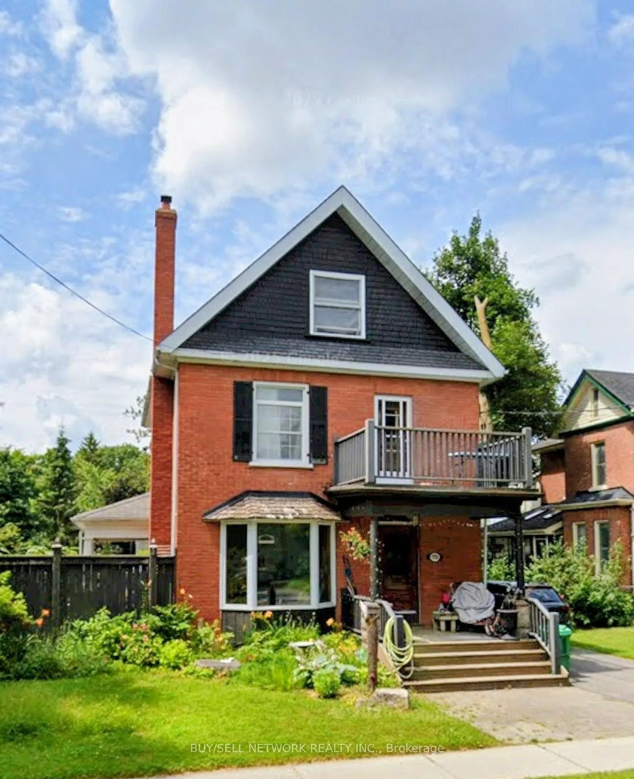Front of 773 Aylmer Street N