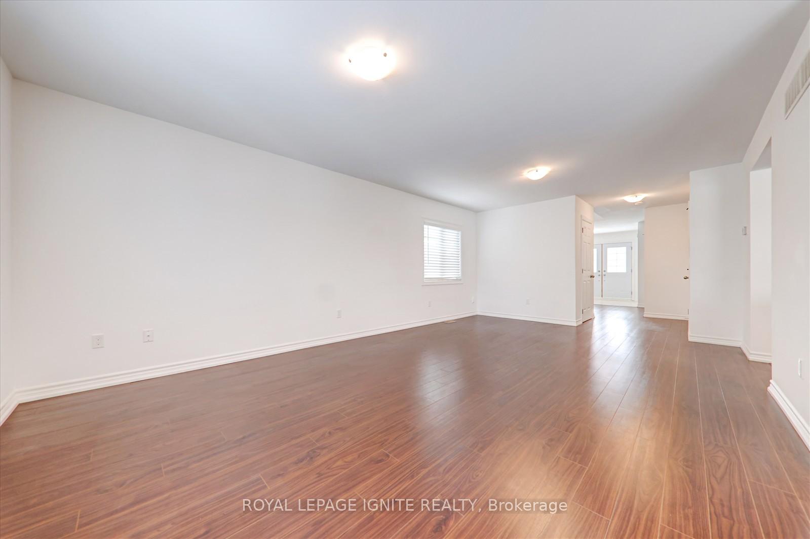 Photo 10 of 118 Brennan Crescent, Loyalist, Odessa — HOMEH