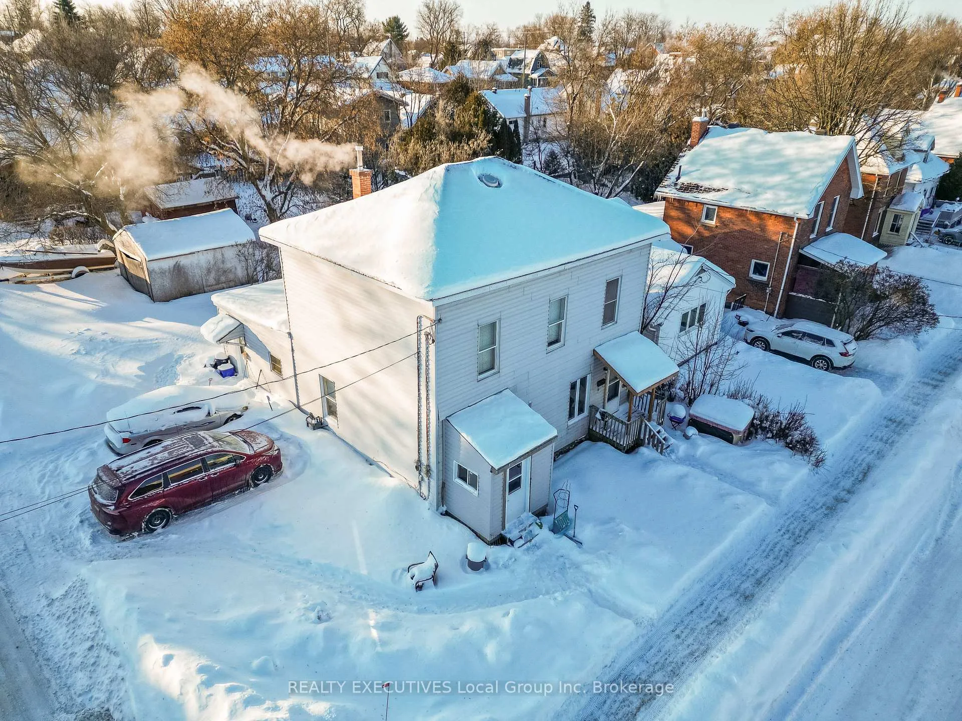 Photo 3 of 997 Hammond Street, North Bay, Central — HOMEH