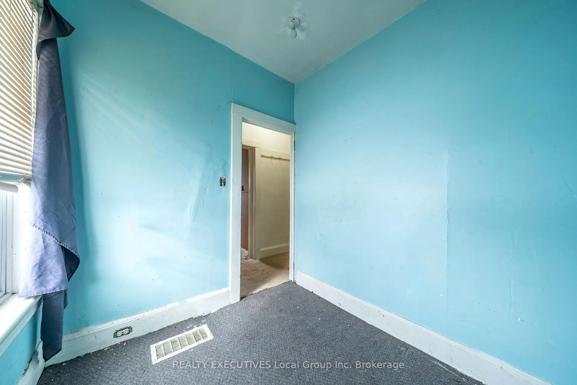 Photo 13 of 997 Hammond Street, North Bay, Central — HOMEH