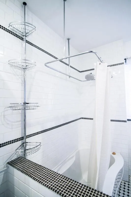 Photo 9 of Unit 2, 76 Orchard View Boulevard, Toronto, Yonge-Eglinton — HOMEH