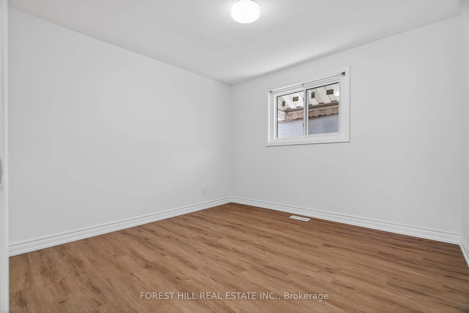 Photo 19 of 81 Taysham Crescent, Etobicoke, Thistletown-Beaumonde Heights — HOMEH