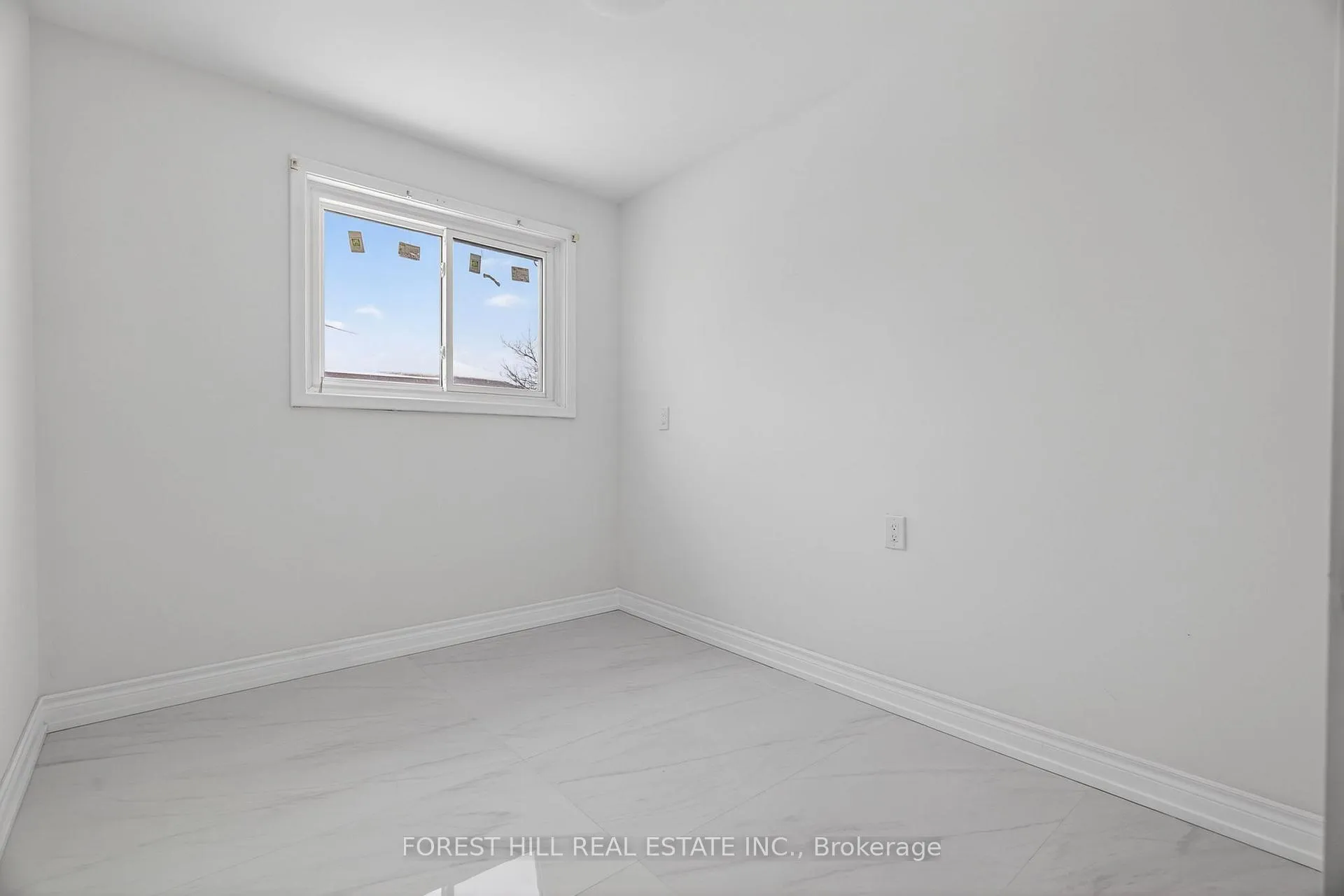 Photo 22 of 81 Taysham Crescent, Etobicoke, Thistletown-Beaumonde Heights — HOMEH