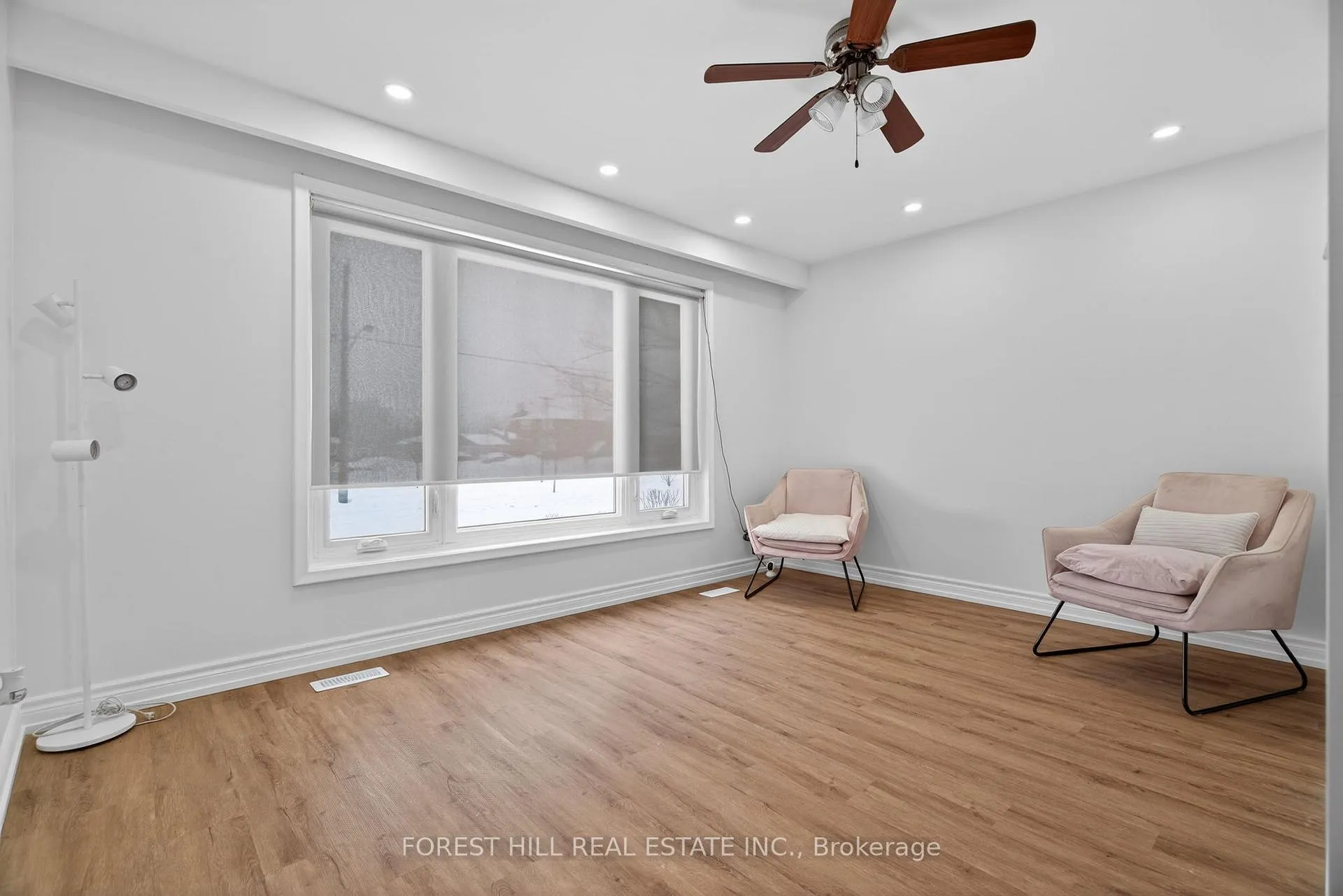 Photo 27 of 81 Taysham Crescent, Etobicoke, Thistletown-Beaumonde Heights — HOMEH