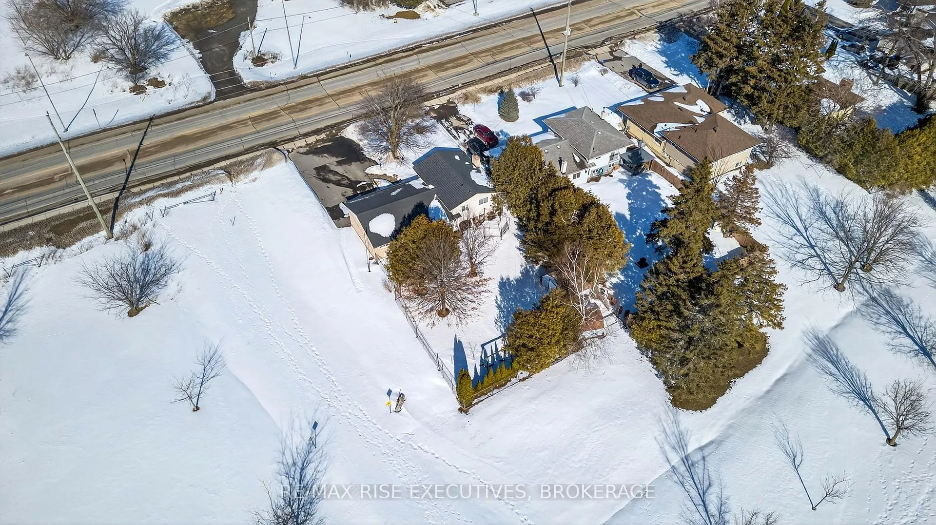 Photo 32 of 3231 Princess Street, Kingston, North of Taylor-Kidd Blvd — HOMEH
