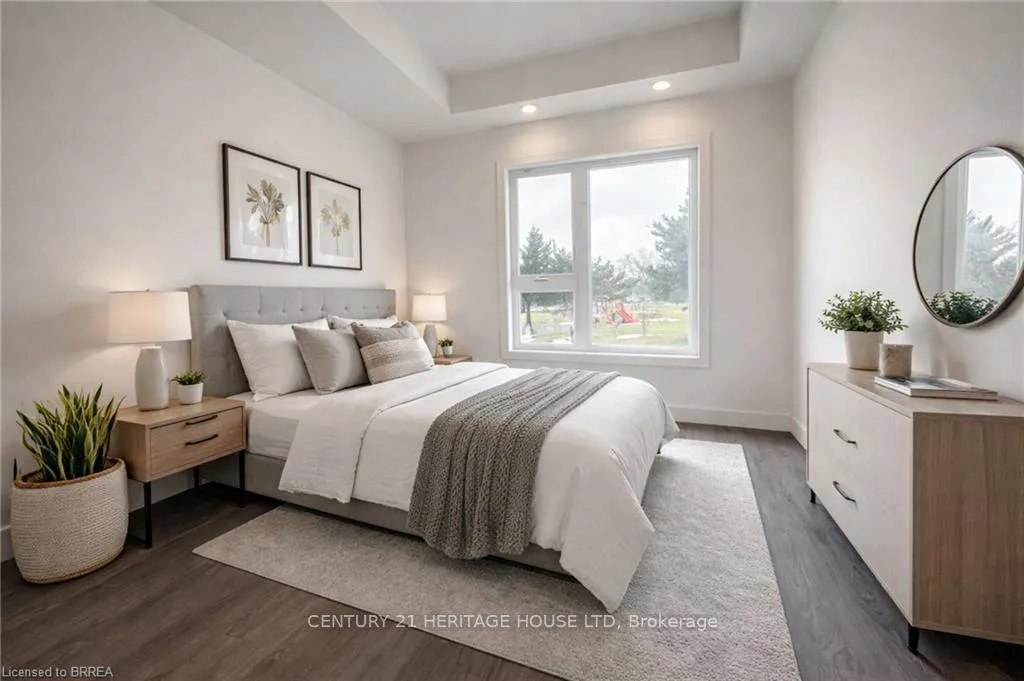 Photo 6 of Unit 210, 16 Melbourne Avenue, St. Catharines, Downtown — HOMEH