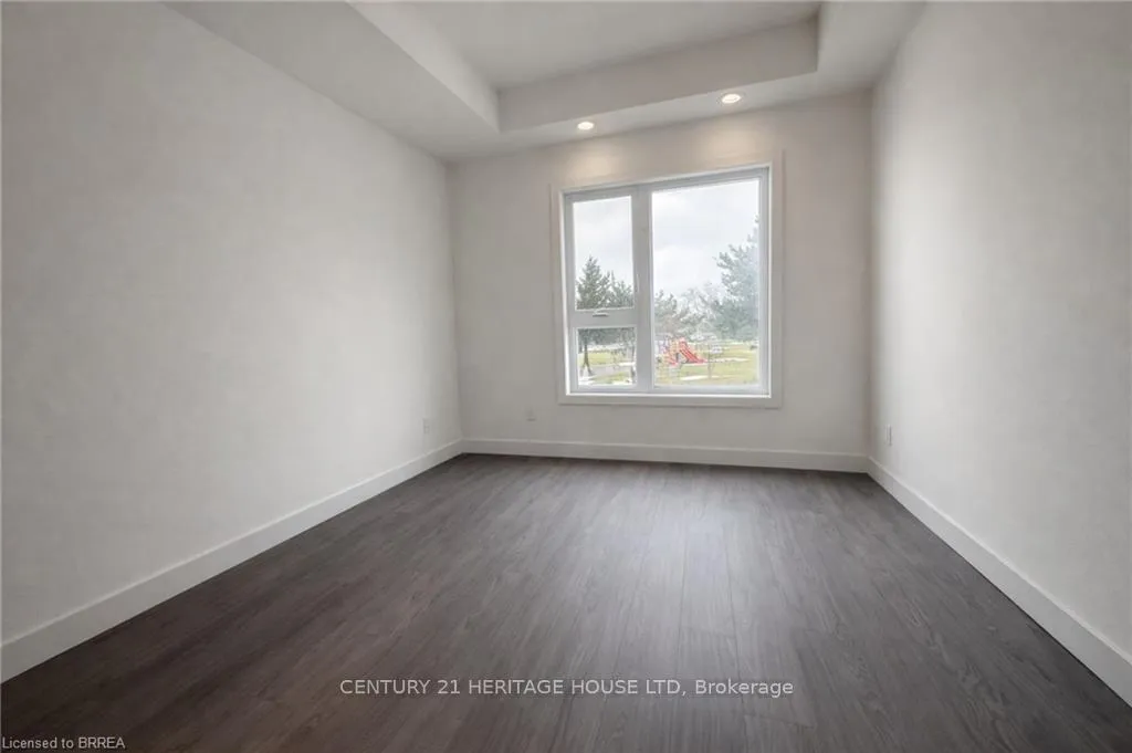 Photo 7 of Unit 210, 16 Melbourne Avenue, St. Catharines, Downtown — HOMEH