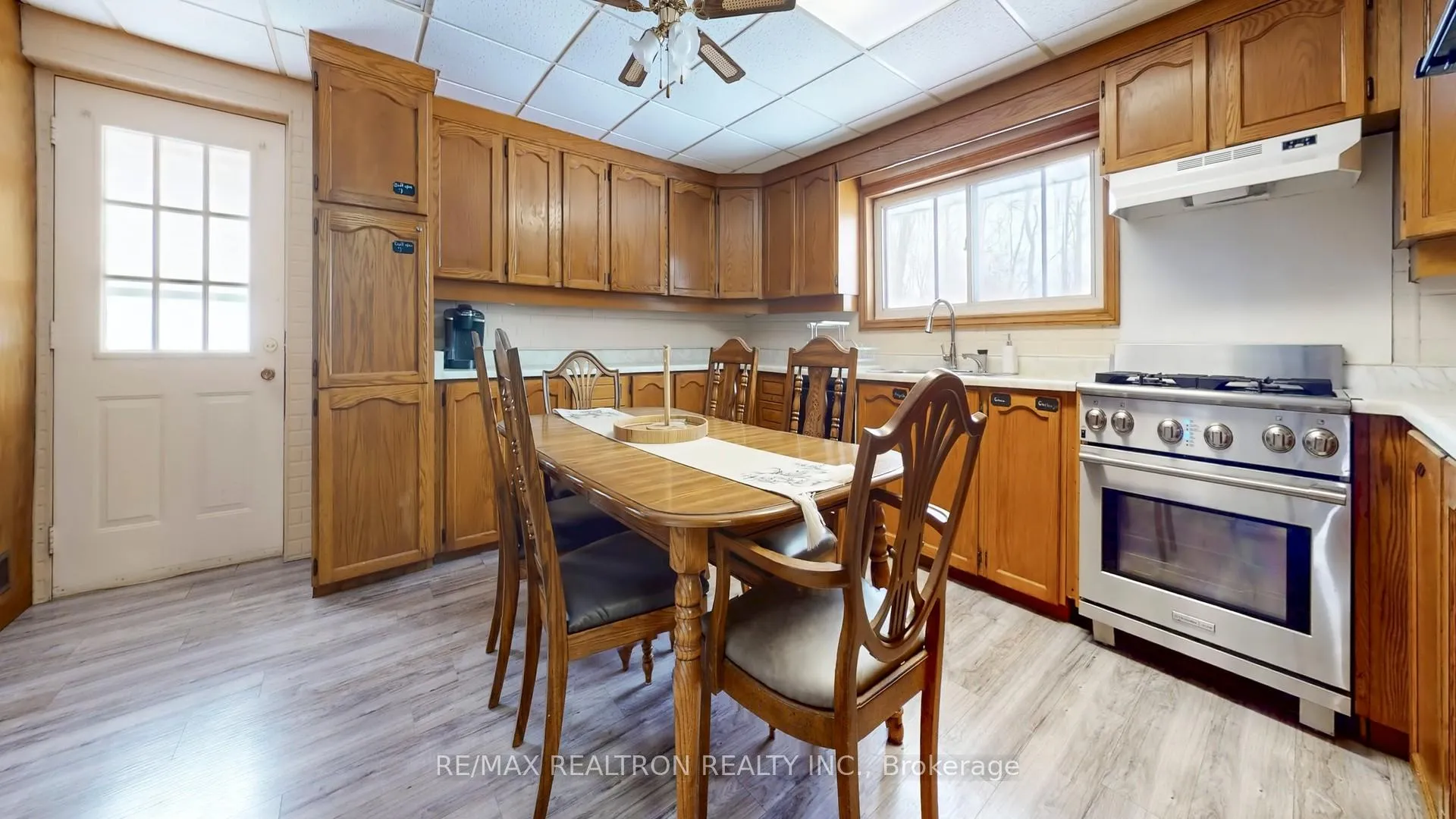 Photo 9 of 196 Ways Bay Drive, Georgina, Keswick North — HOMEH