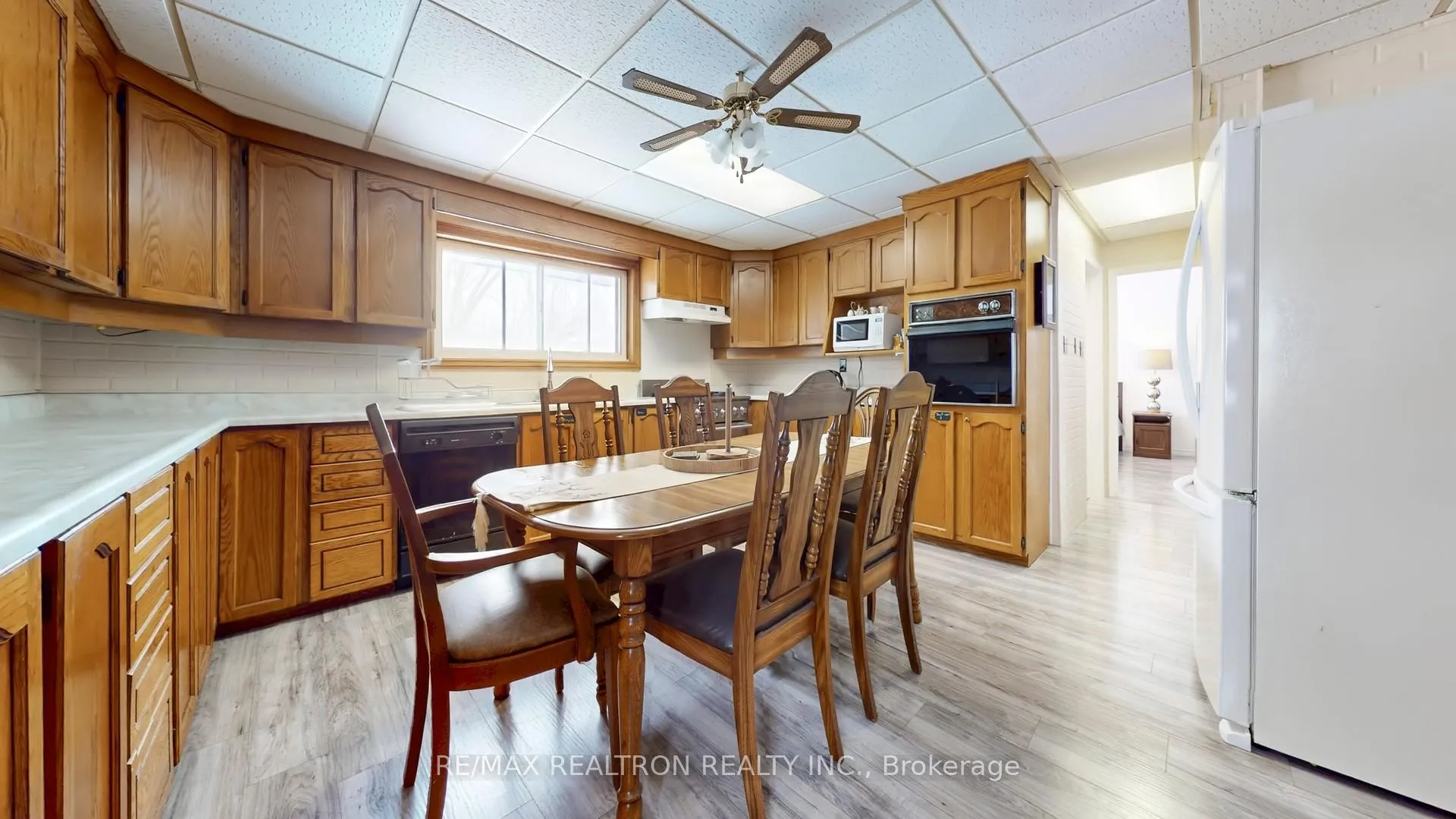 Photo 11 of 196 Ways Bay Drive, Georgina, Keswick North — HOMEH