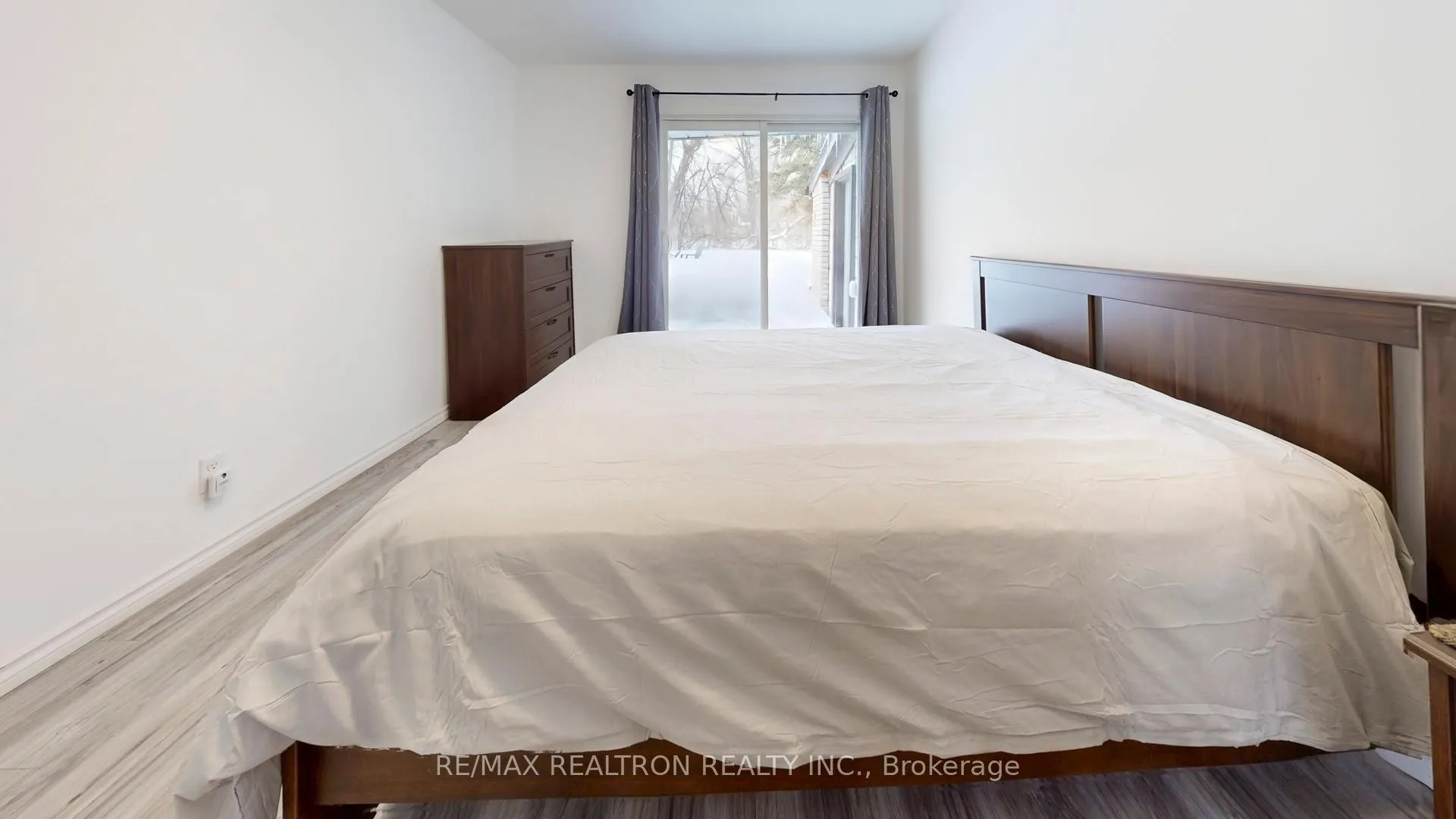 Photo 20 of 196 Ways Bay Drive, Georgina, Keswick North — HOMEH