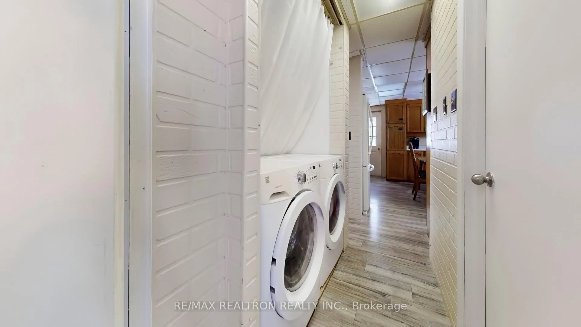 Photo 33 of 196 Ways Bay Drive, Georgina, Keswick North — HOMEH