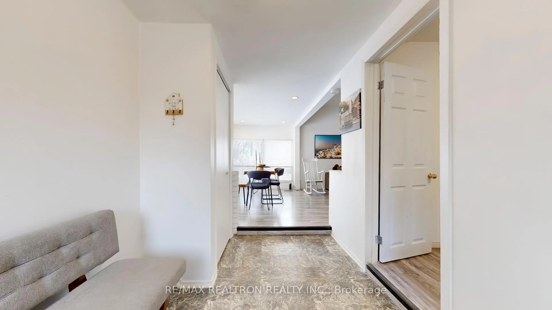 Photo 35 of 196 Ways Bay Drive, Georgina, Keswick North — HOMEH