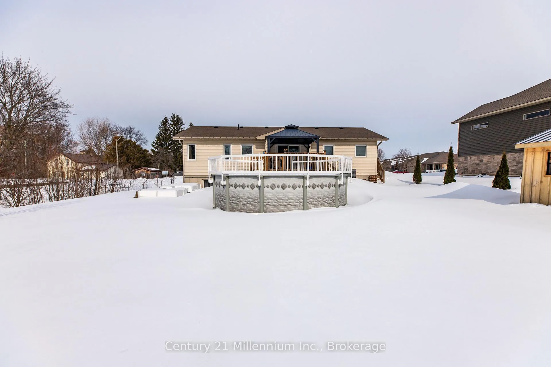 Photo 5 of 38 Mill Street, Kincardine — HOMEH