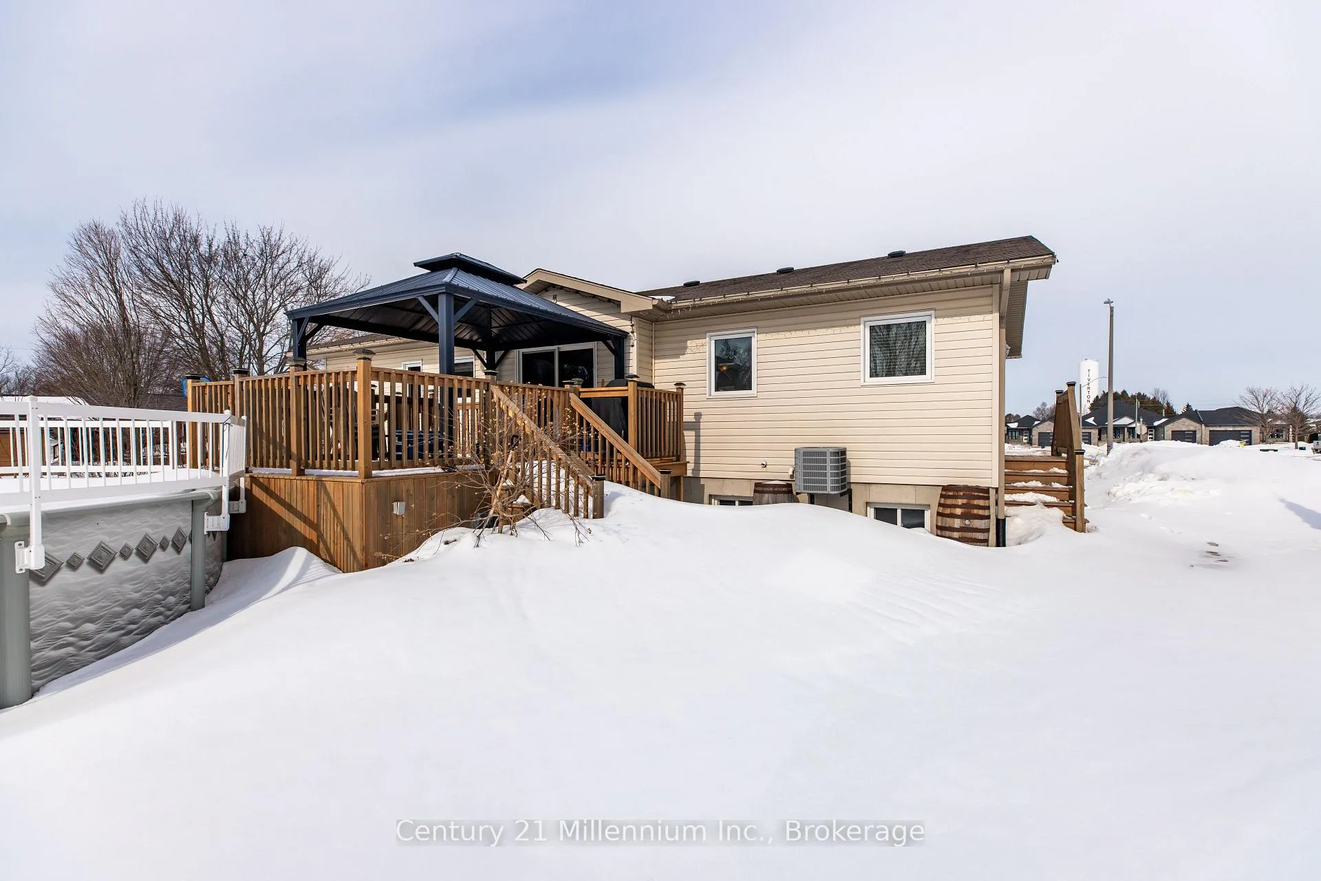 Photo 8 of 38 Mill Street, Kincardine — HOMEH