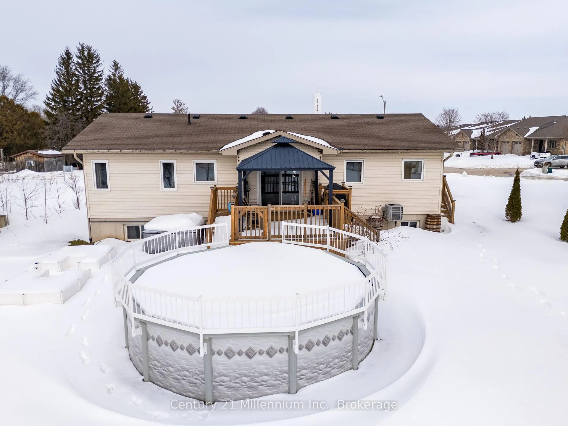 Photo 10 of 38 Mill Street, Kincardine — HOMEH