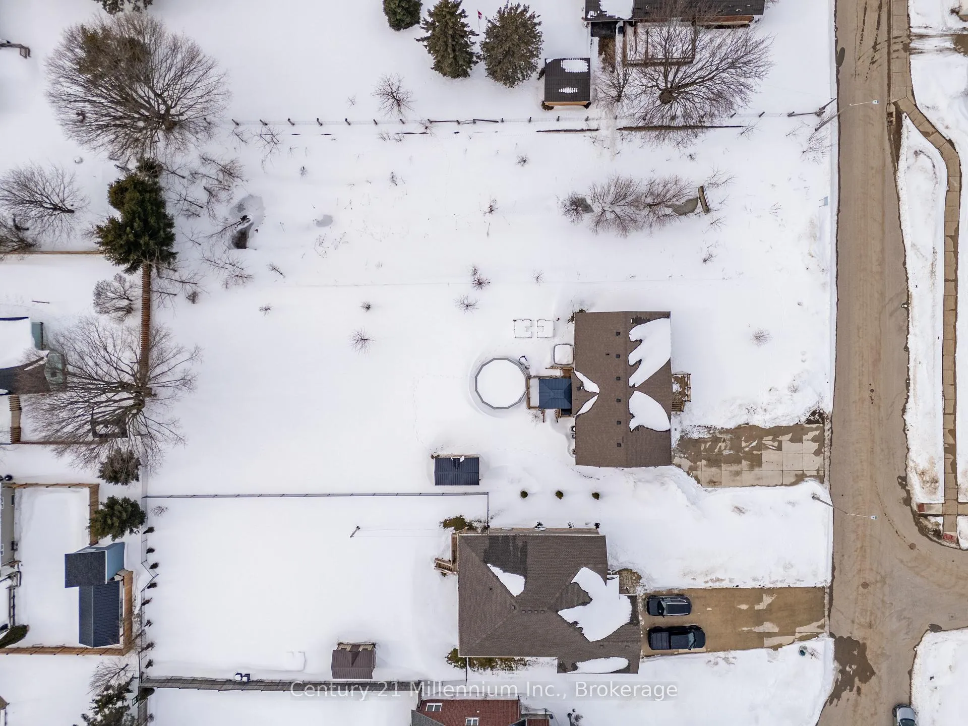 Photo 12 of 38 Mill Street, Kincardine — HOMEH