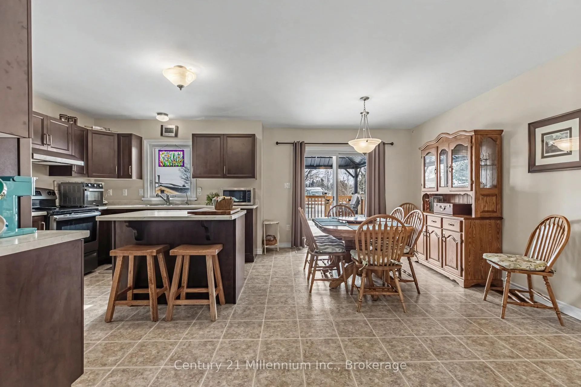 Photo 19 of 38 Mill Street, Kincardine — HOMEH