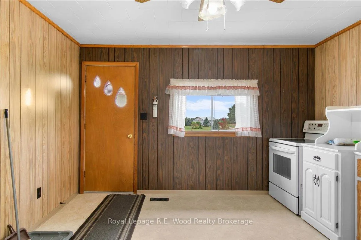 Photo 10 of 55489 Best Line, Bayham, Rural Bayham — HOMEH