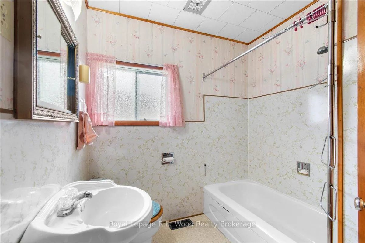 Photo 19 of 55489 Best Line, Bayham, Rural Bayham — HOMEH
