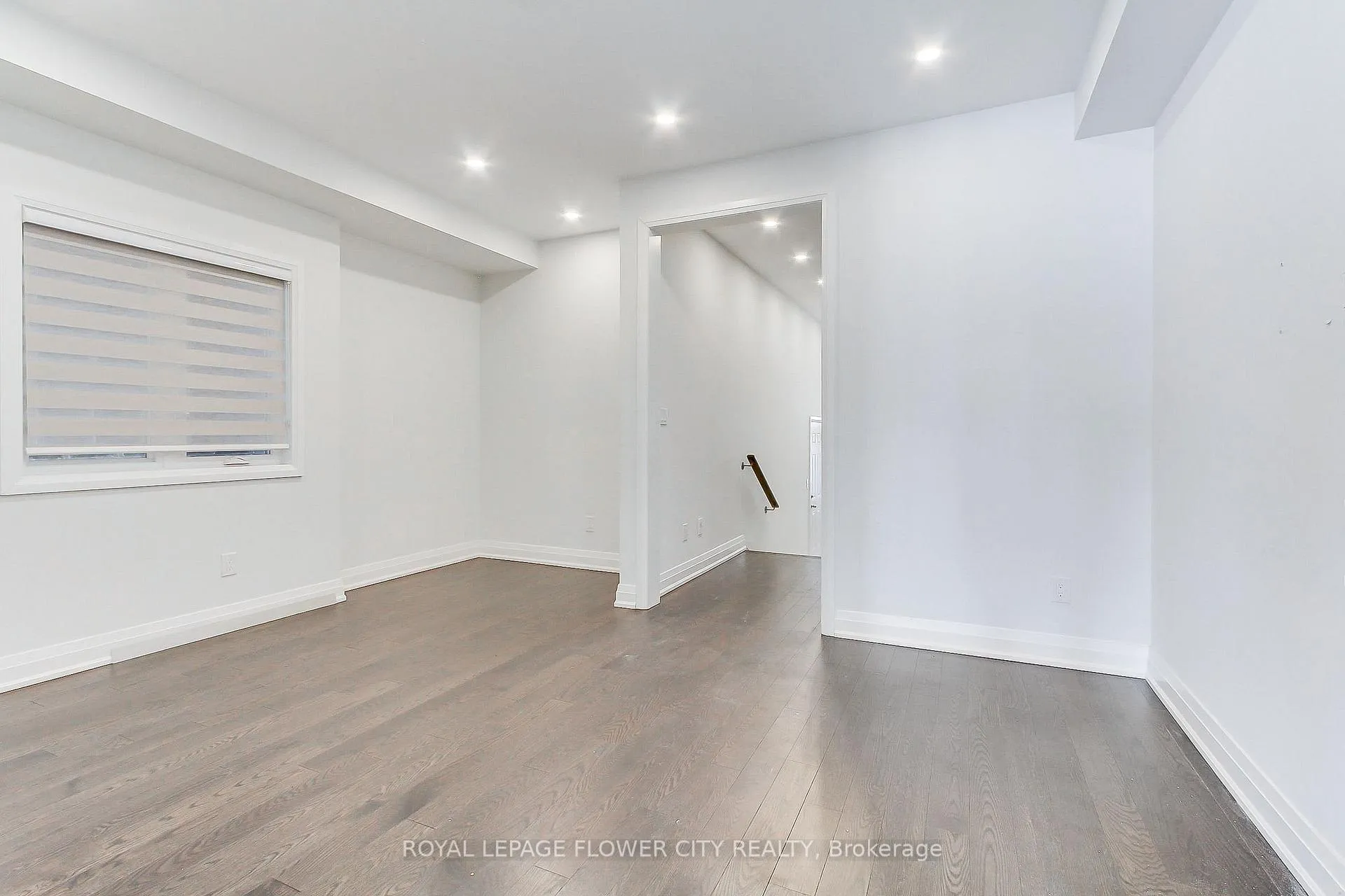Photo 10 of 9 Dalbeattie Drive, Brampton, Bram West — HOMEH