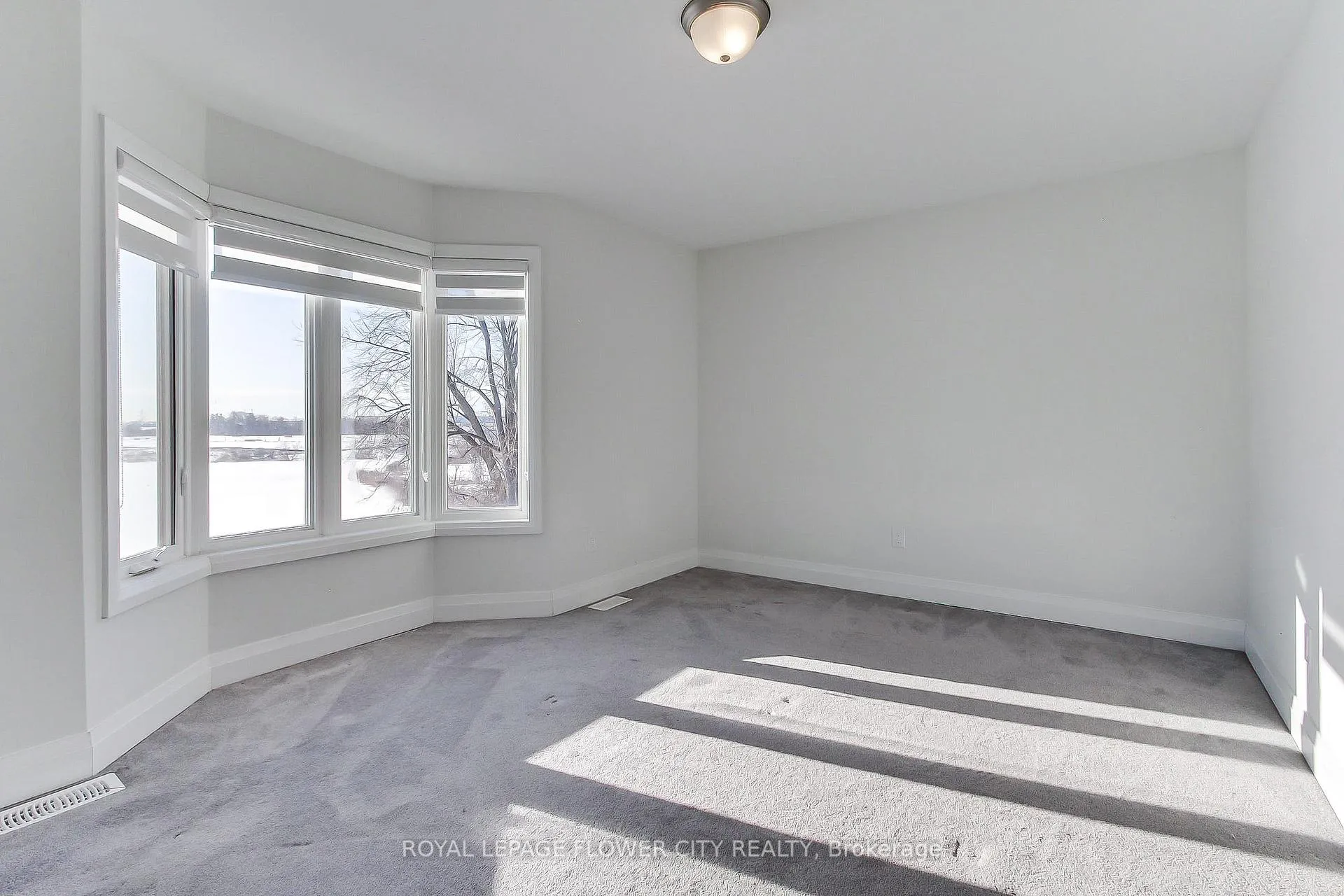 Photo 31 of 9 Dalbeattie Drive, Brampton, Bram West — HOMEH