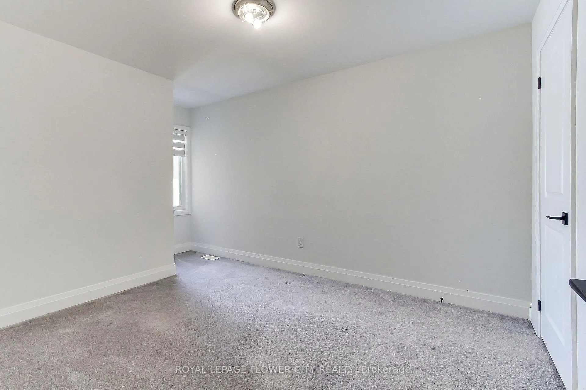 Photo 37 of 9 Dalbeattie Drive, Brampton, Bram West — HOMEH