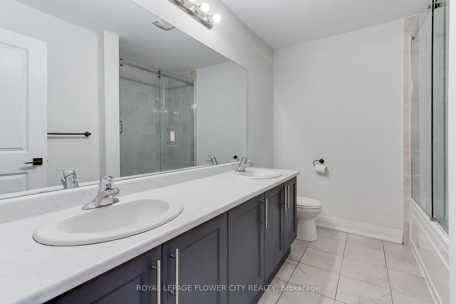 Photo 43 of 9 Dalbeattie Drive, Brampton, Bram West — HOMEH