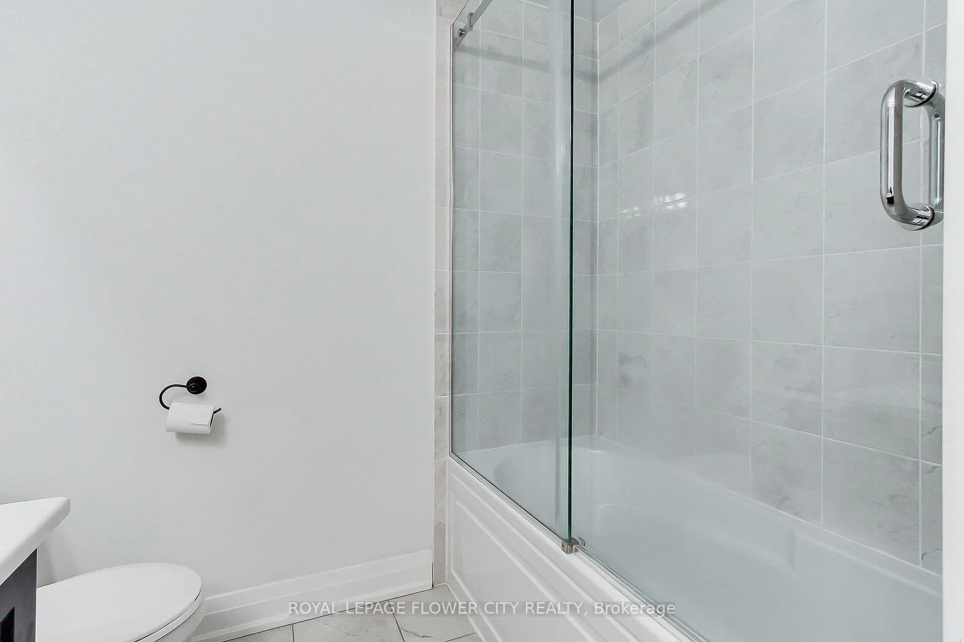 Photo 44 of 9 Dalbeattie Drive, Brampton, Bram West — HOMEH