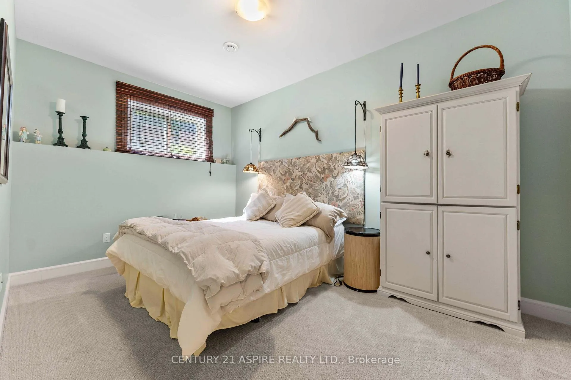 Photo 24 of 1002 Butler Boulevard, Petawawa — HOMEH