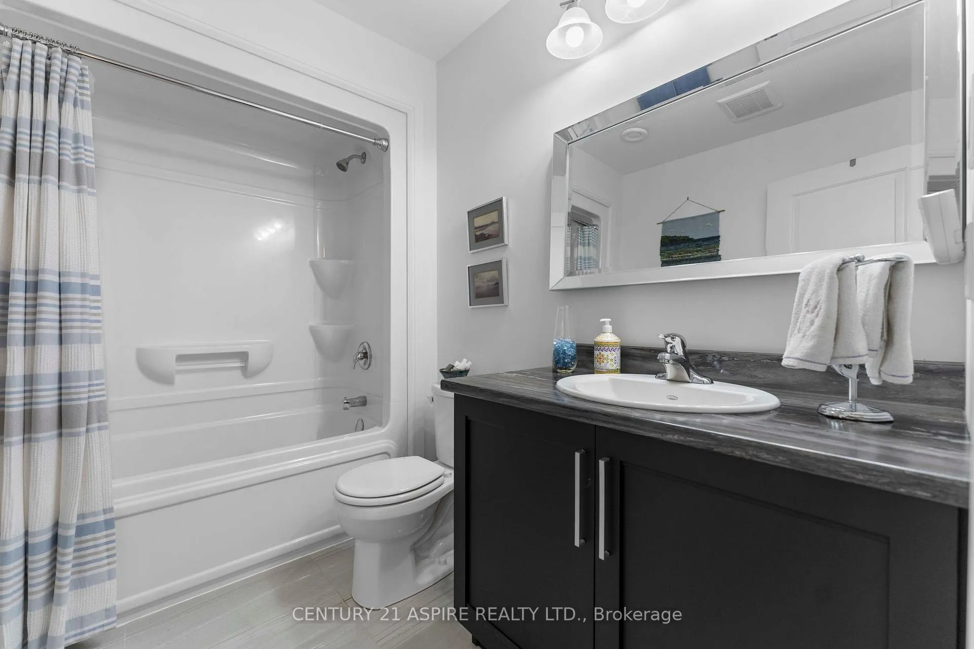 Photo 27 of 1002 Butler Boulevard, Petawawa — HOMEH