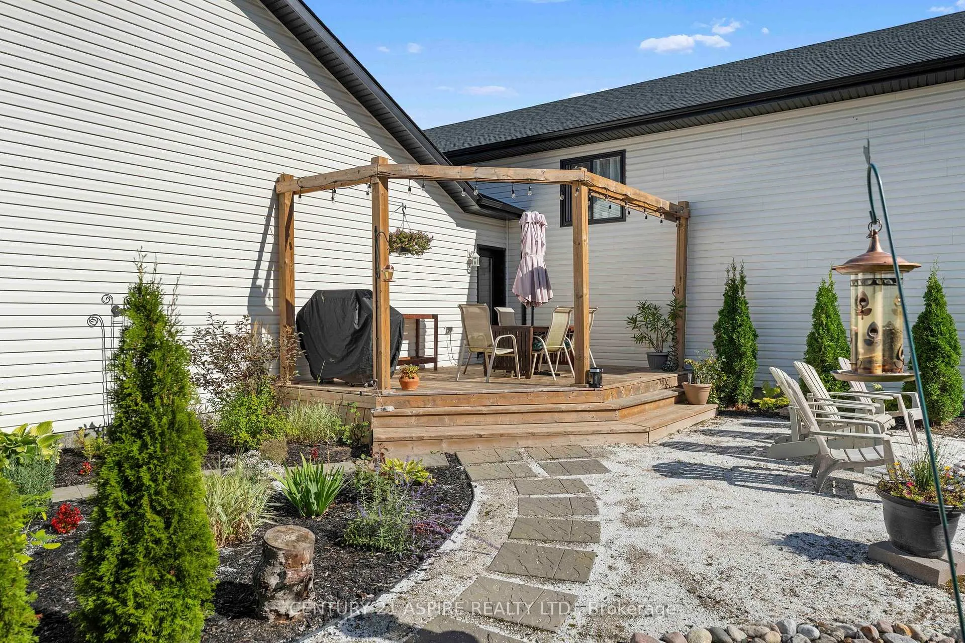 Photo 36 of 1002 Butler Boulevard, Petawawa — HOMEH