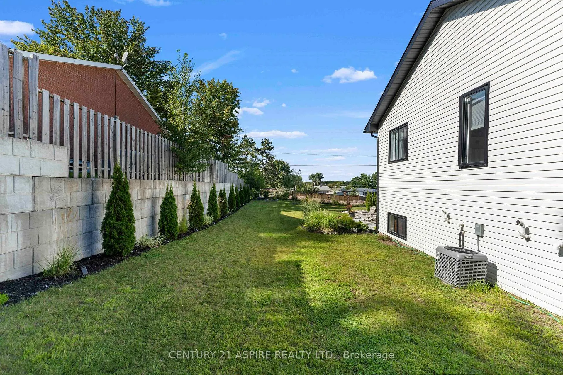 Photo 39 of 1002 Butler Boulevard, Petawawa — HOMEH