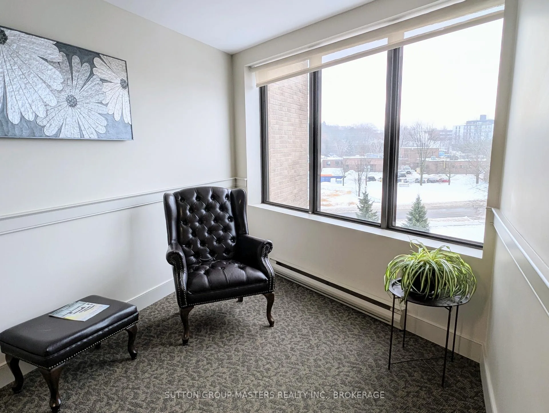 Photo 16 of Unit 404, 334 Queen Mary Road, Kingston, West of Sir John A. Blvd — HOMEH