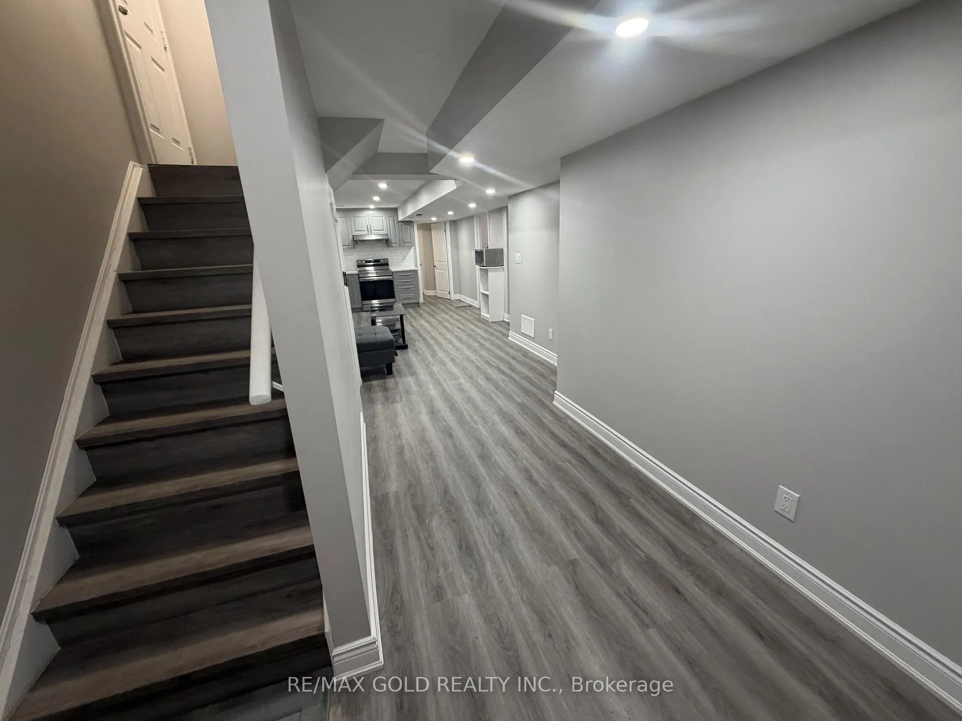 Photo 4 of Unit Basement, 137 Cadillac Crescent, Brampton, Fletcher's Meadow — HOMEH