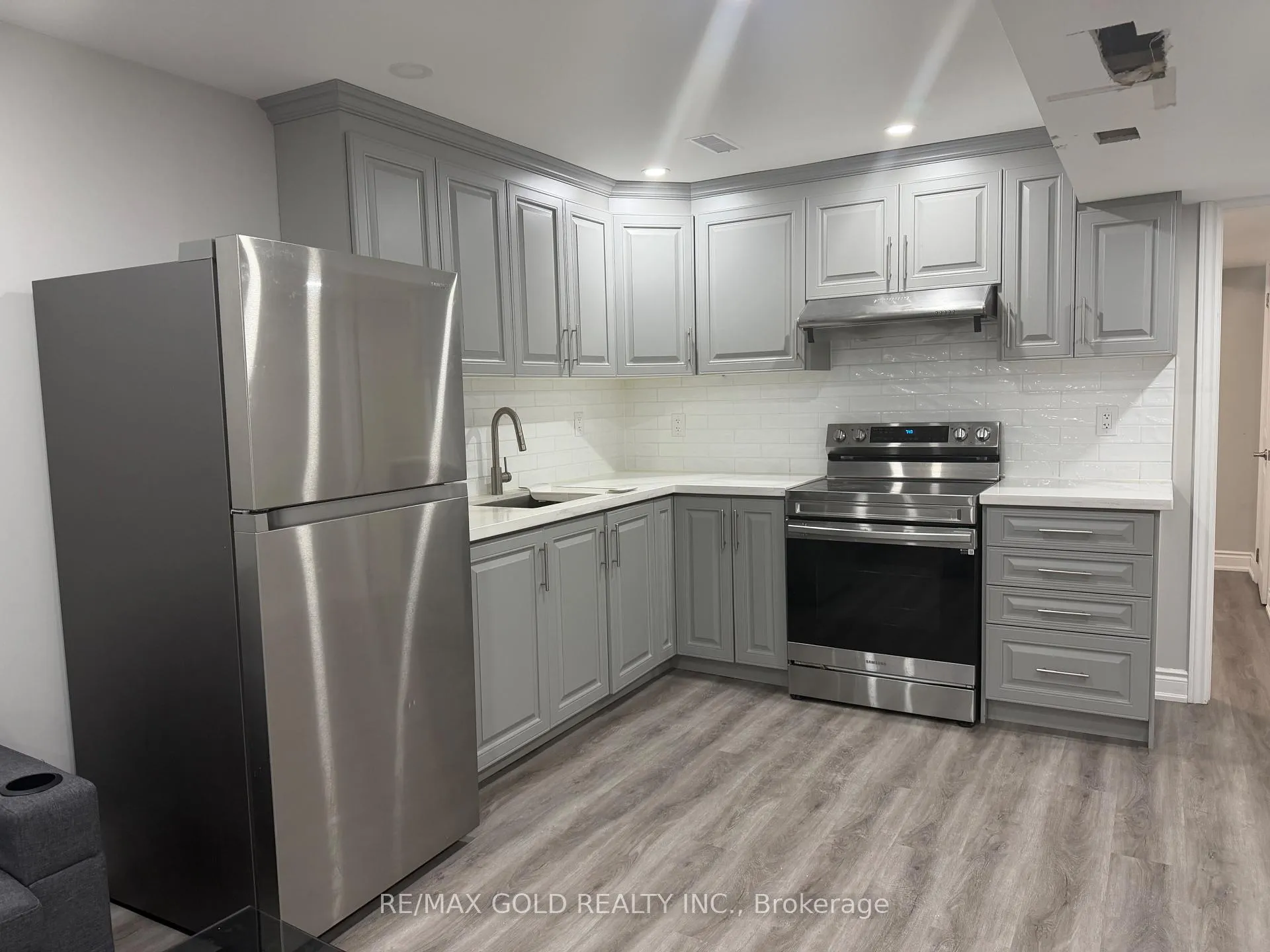 Photo 6 of Unit Basement, 137 Cadillac Crescent, Brampton, Fletcher's Meadow — HOMEH