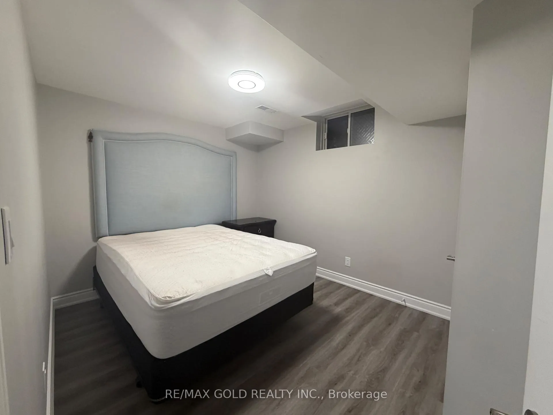 Photo 8 of Unit Basement, 137 Cadillac Crescent, Brampton, Fletcher's Meadow — HOMEH