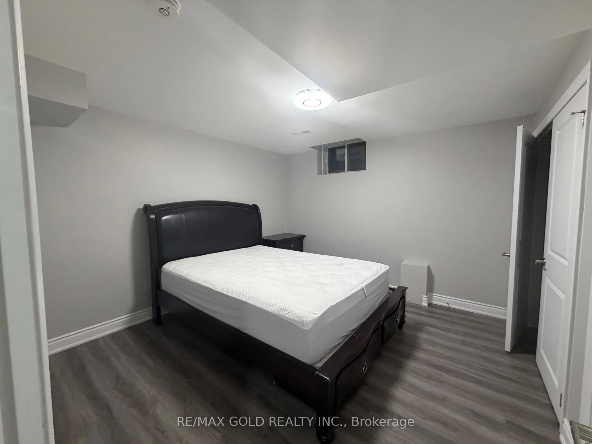 Photo 9 of Unit Basement, 137 Cadillac Crescent, Brampton, Fletcher's Meadow — HOMEH
