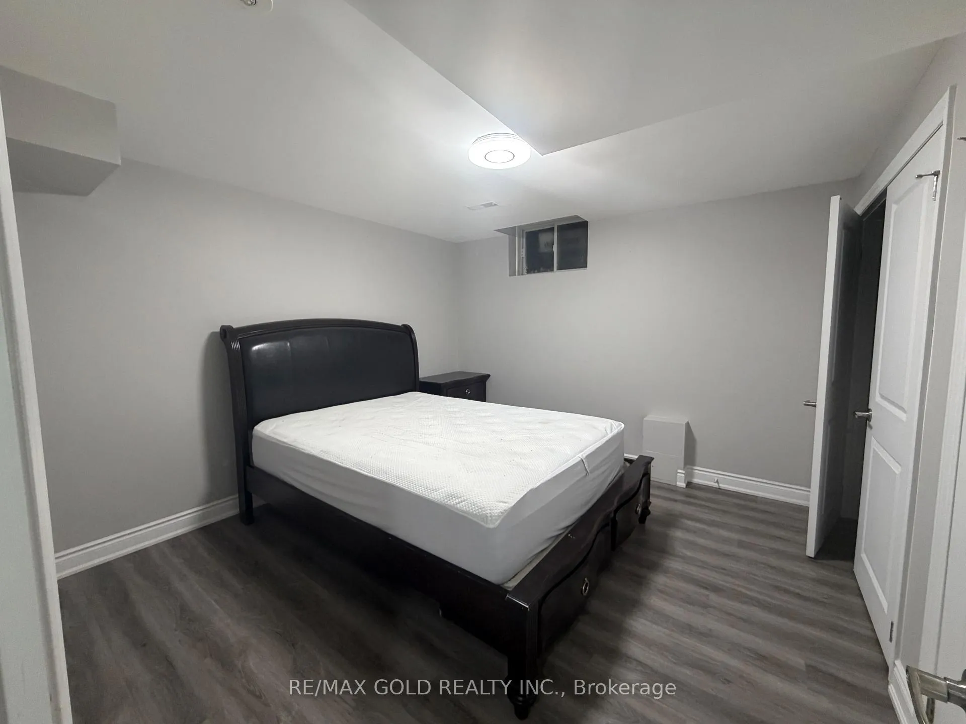 Photo 10 of Unit Basement, 137 Cadillac Crescent, Brampton, Fletcher's Meadow — HOMEH