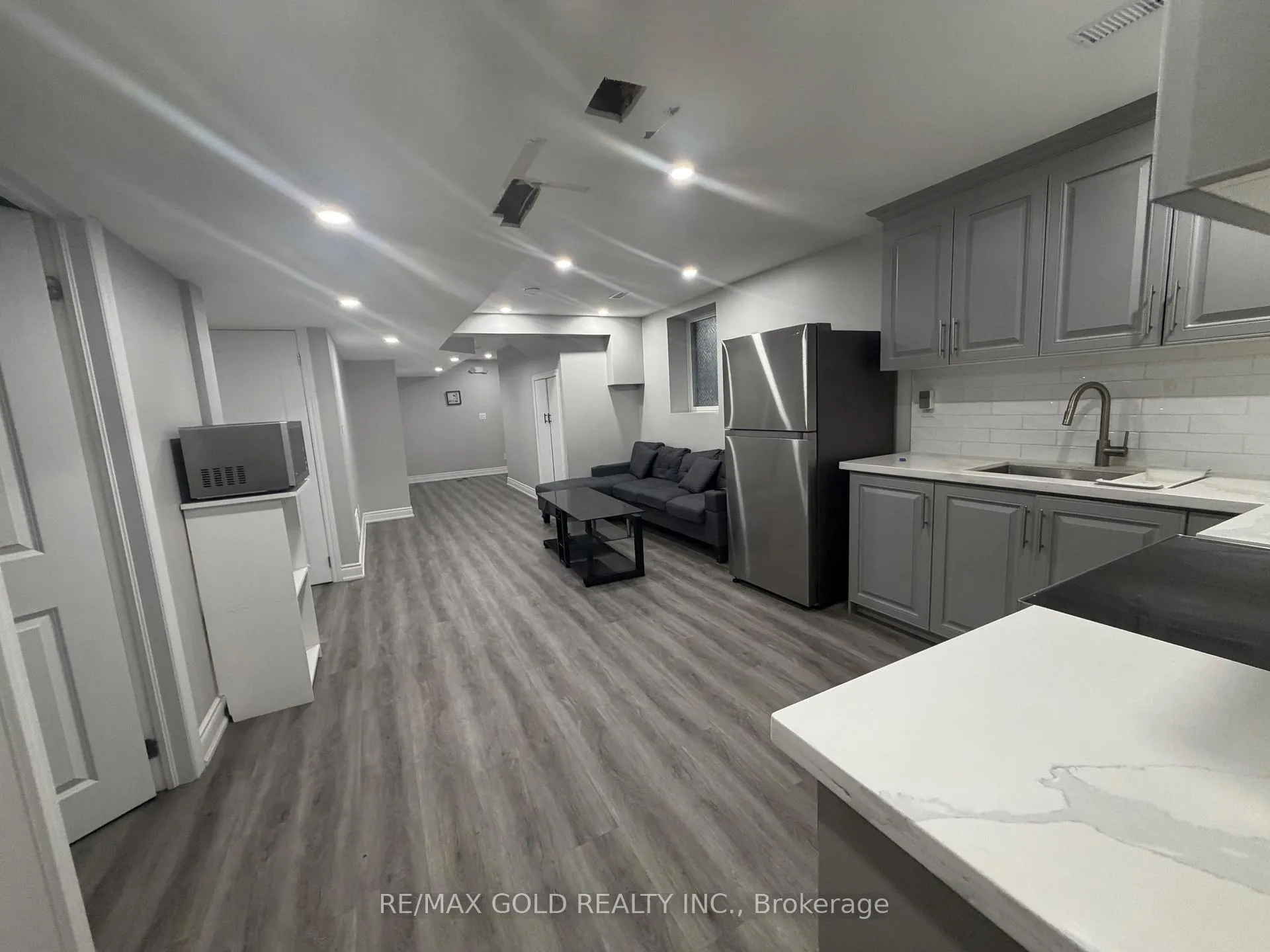 Photo 13 of Unit Basement, 137 Cadillac Crescent, Brampton, Fletcher's Meadow — HOMEH