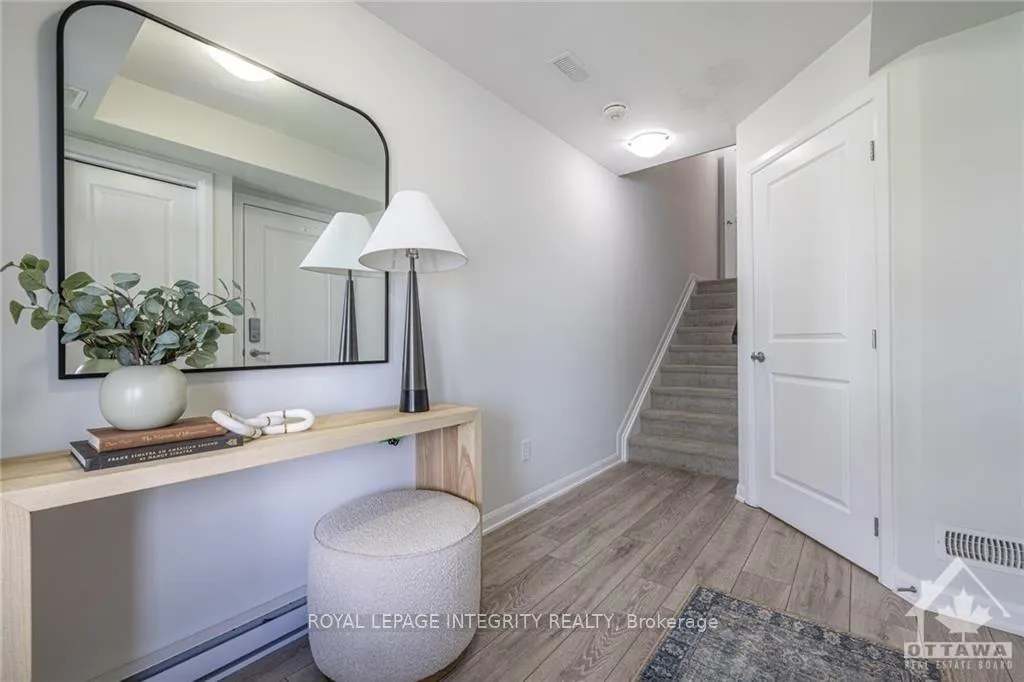 Photo 4 of 502 Galmoy Way, Ottawa, Barrhaven - Half Moon Bay — HOMEH