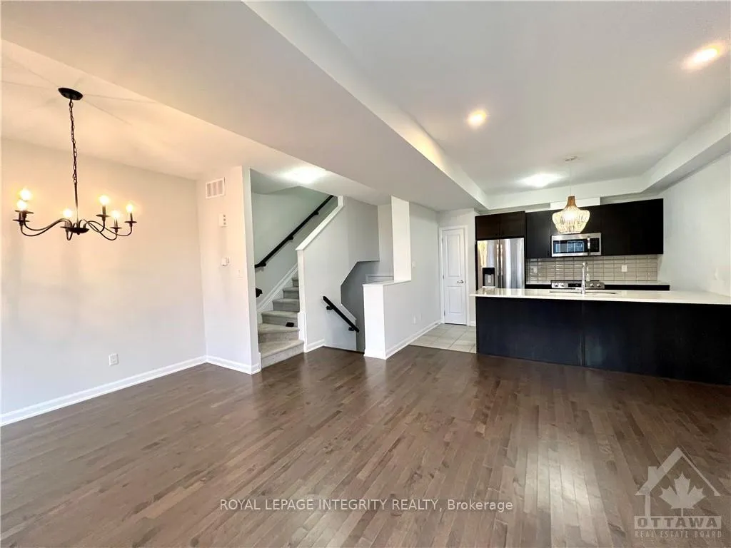 Photo 5 of 502 Galmoy Way, Ottawa, Barrhaven - Half Moon Bay — HOMEH