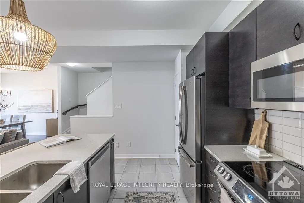 Photo 7 of 502 Galmoy Way, Ottawa, Barrhaven - Half Moon Bay — HOMEH