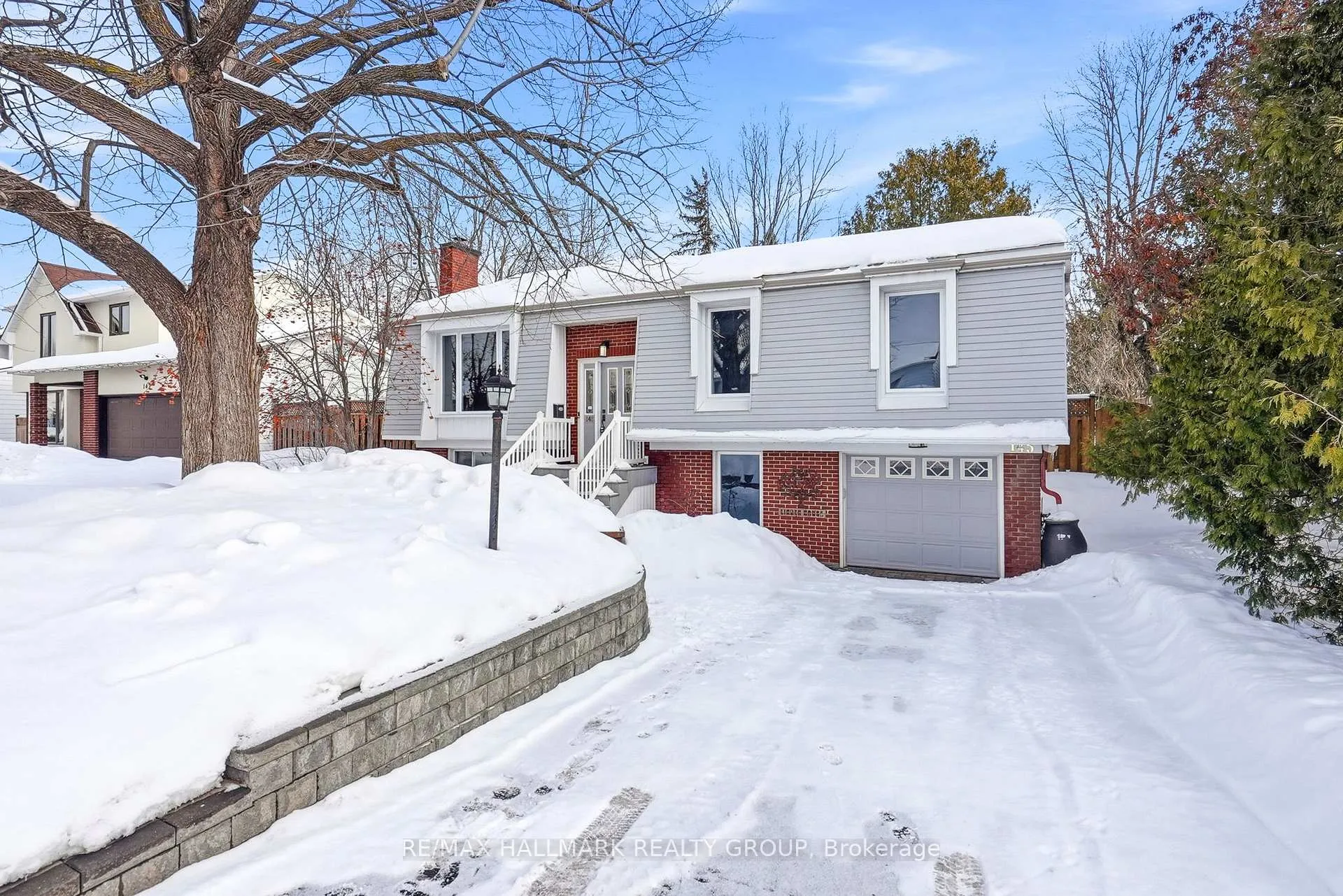 Photo 2 of 145 Larkin Drive, Ottawa, Barrhaven - Pheasant Run — HOMEH