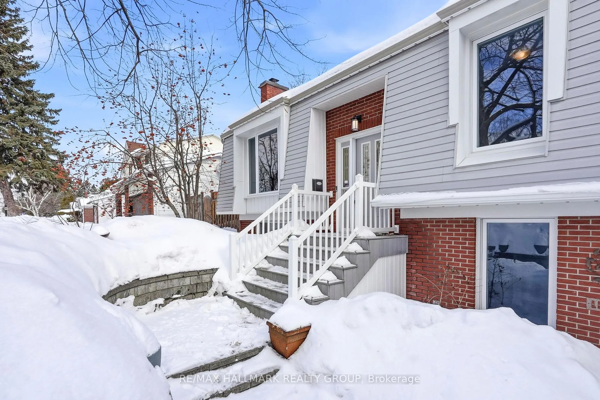 Photo 3 of 145 Larkin Drive, Ottawa, Barrhaven - Pheasant Run — HOMEH